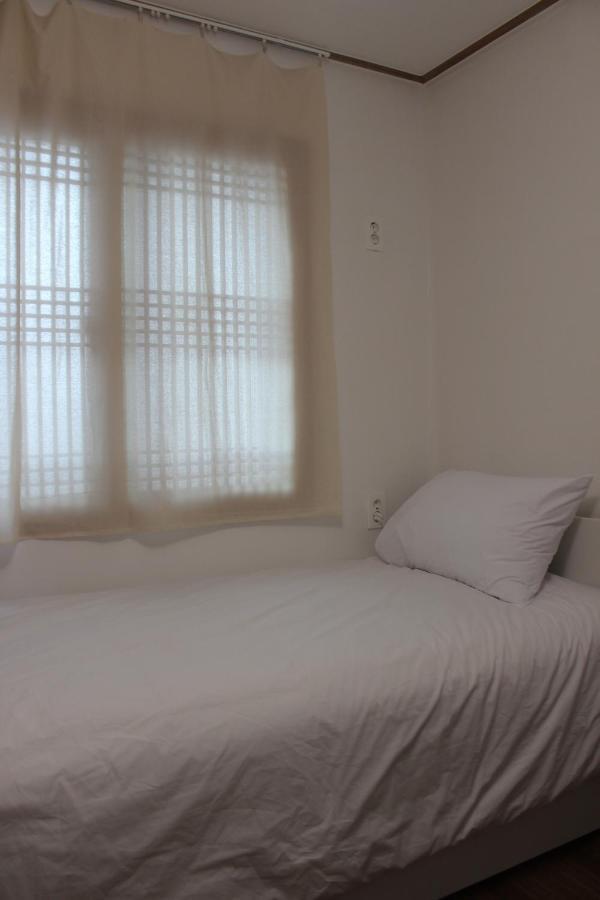 Hostel Jl In Chung-Jeong Σεούλ Εξωτερικό φωτογραφία