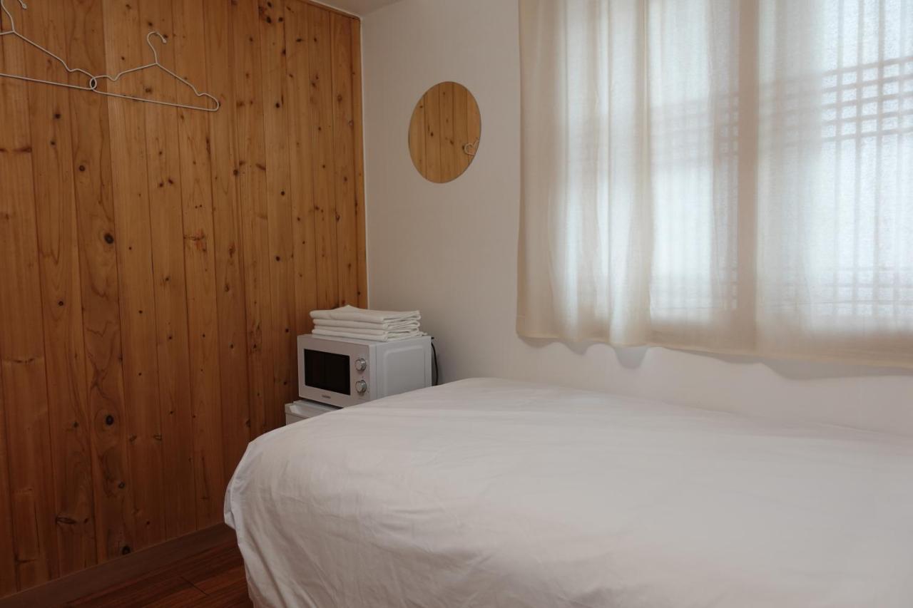Hostel Jl In Chung-Jeong Σεούλ Εξωτερικό φωτογραφία